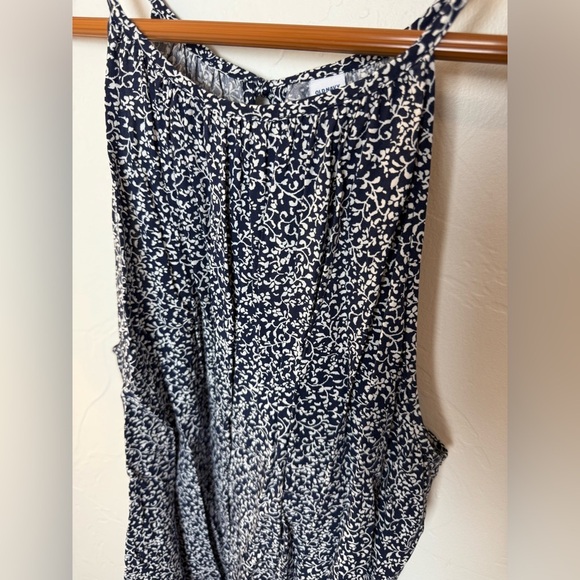 Old Navy Black Floral Tank Top - Picture 2 of 4